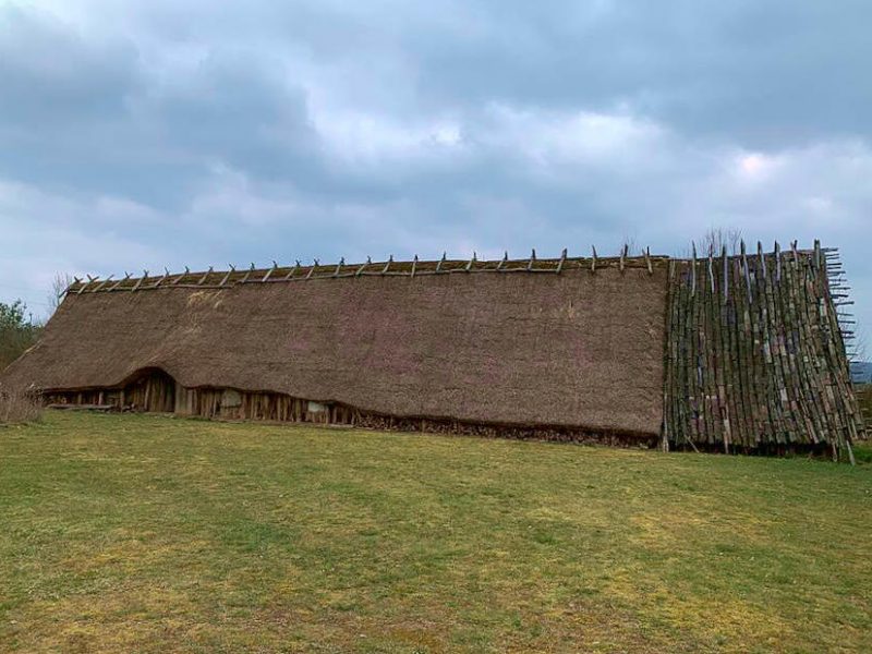 Neolithikum Langhaus Nachbau