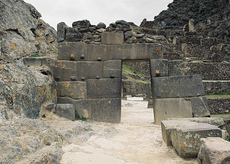 Zyklopenmauer-Tor der Inka