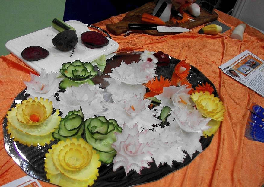 Buffetdeko geschnitztes Gemüses